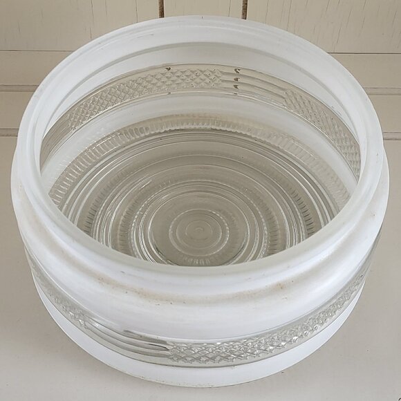 Various: Ceiling light globe, drill bit, 4-way key - Picture 2 of 6